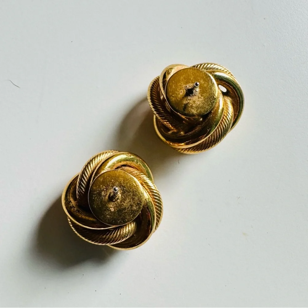 Vintage Knot Pierced Earrings